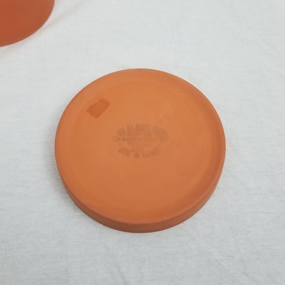 Boston Warehouse Terracotta Garlic Baker 2 bulb capacity - Picture 7 of 11